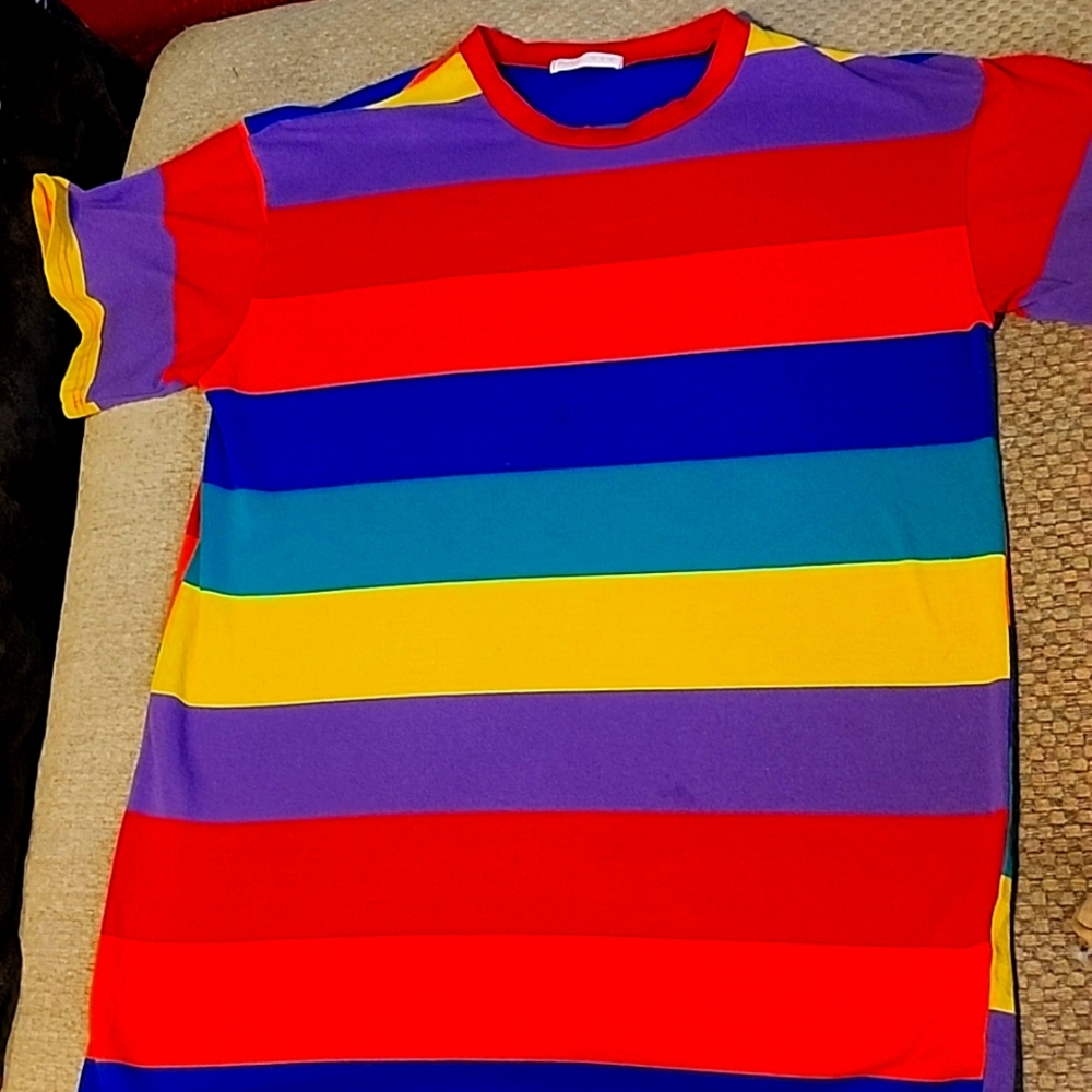 ROMWE TSHIRT SMALL
